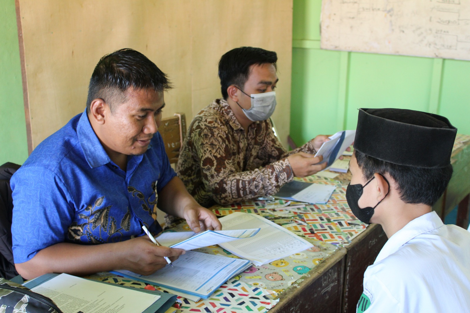 37 Siswa MTsN 4 HSU Terima Bantuan Program PIP Tahap I Tahun 2023