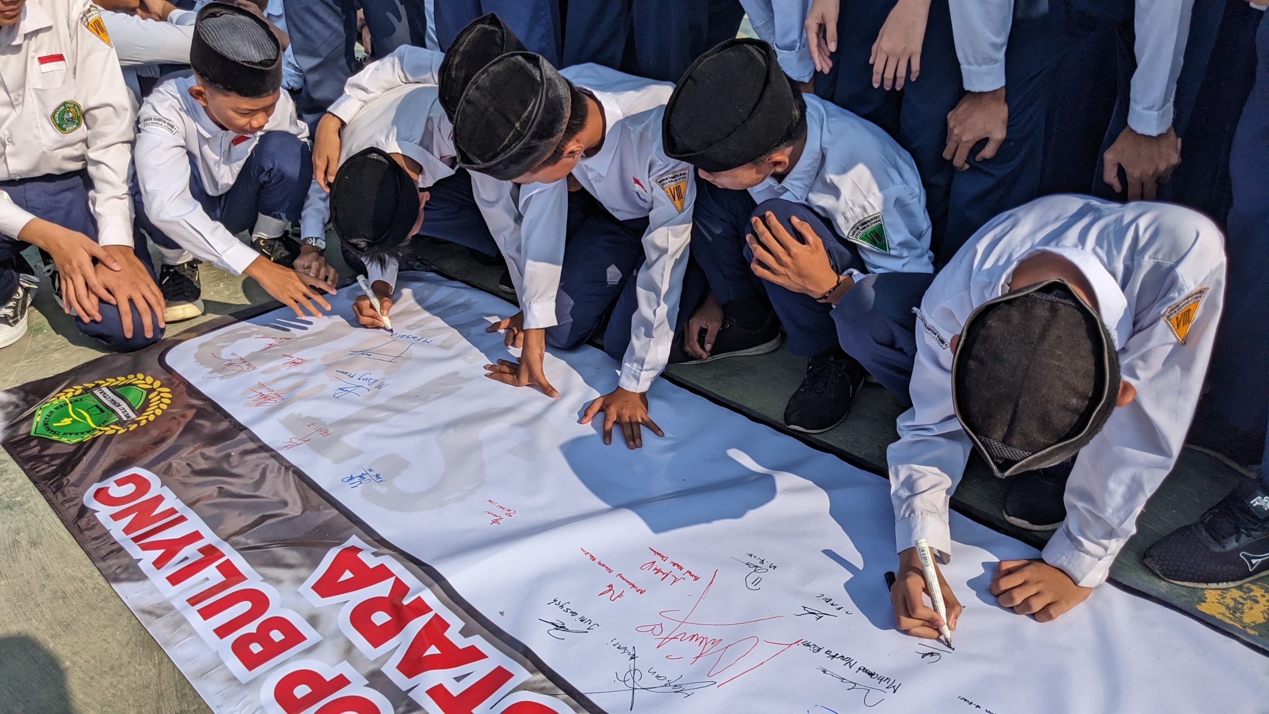 MTsN 4 Hulu Sungai Utara Selenggarakan Deklarasi Anti Kekerasan dan Bullying