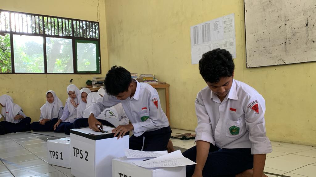 MTsN 4 Hulu Sungai Utara Selenggarakan Pemilihan Ketua OSIM